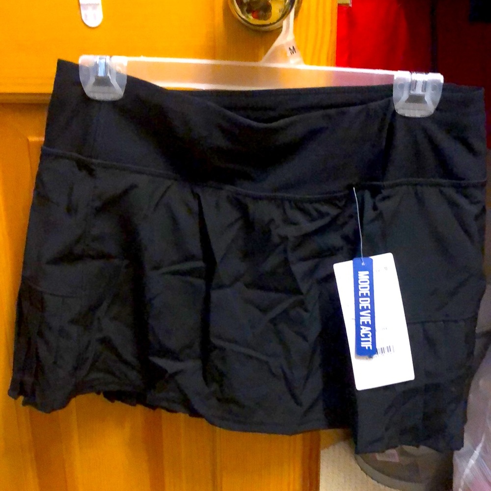 Mondetta black athleisure skort never worn